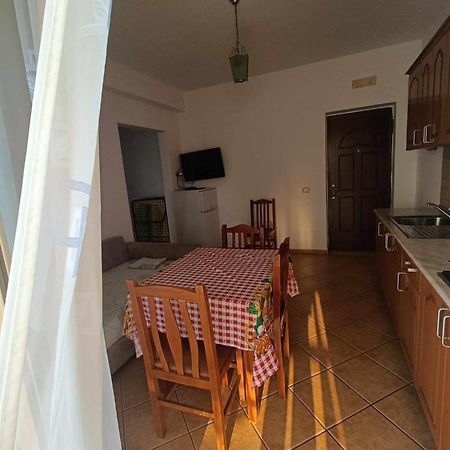 Alti Holiday Apartments One Orikum Eksteriør bilde